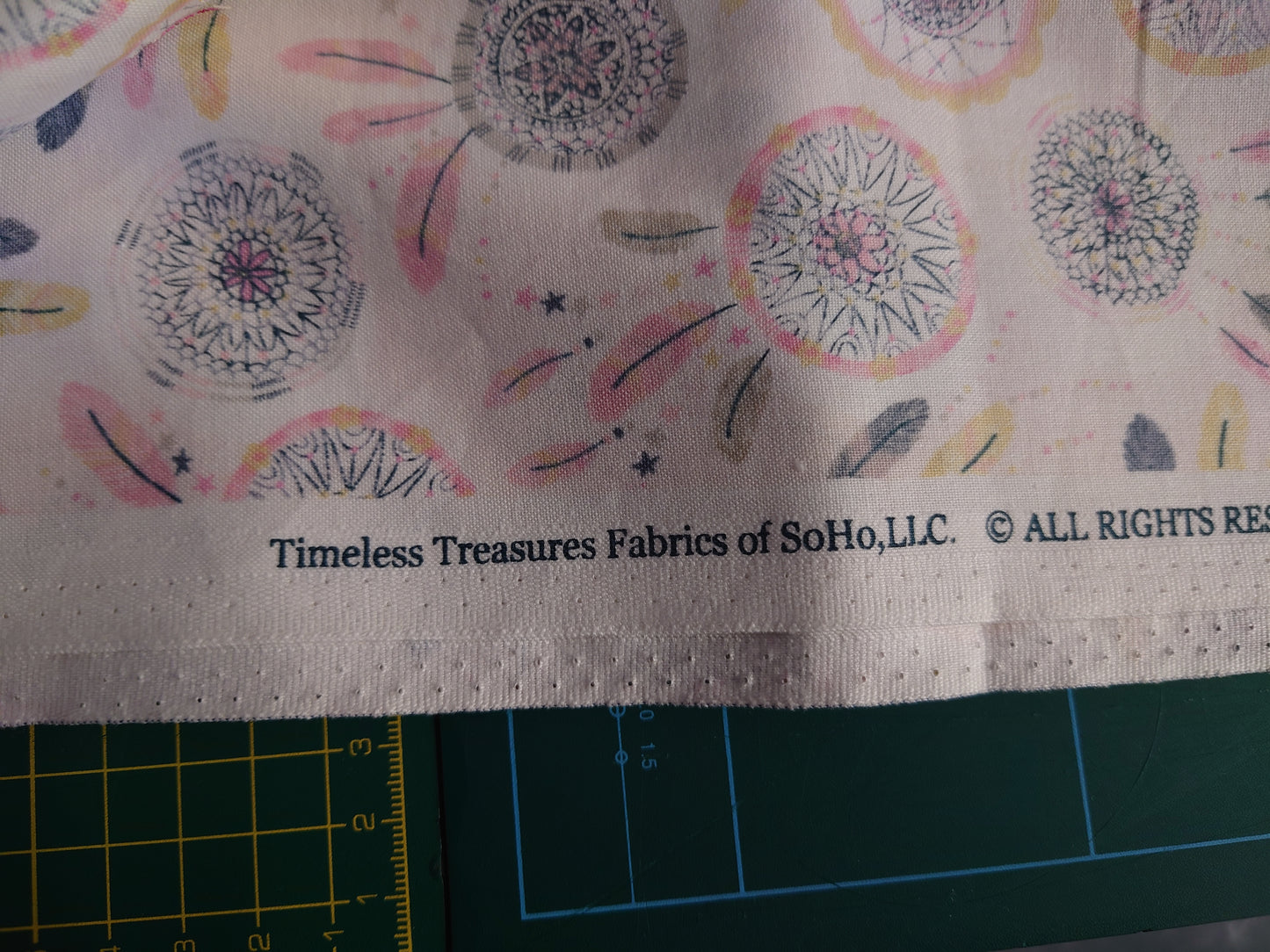 Timless Treasures Dream catcher & feathers 100% Cotton