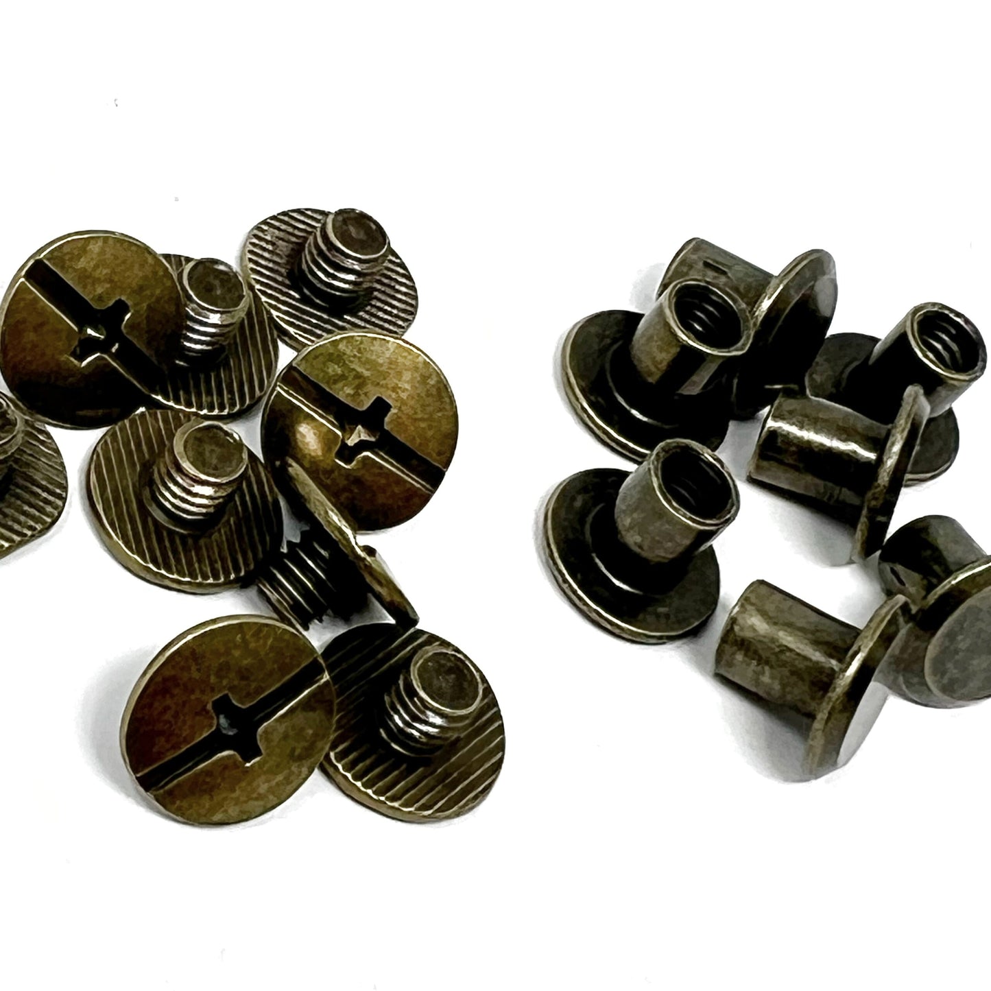 Chicago Screws - 10mm diameter x 6mm - antique brass - pack of 8