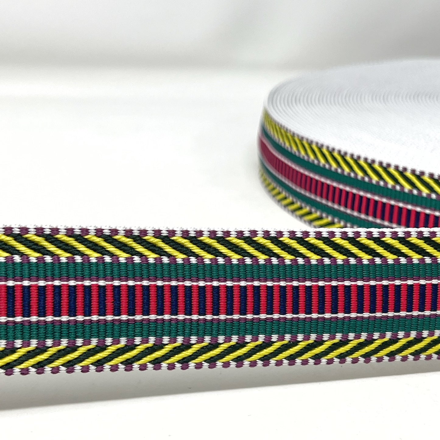 geometric webbing, green/red/yellow, 38mm