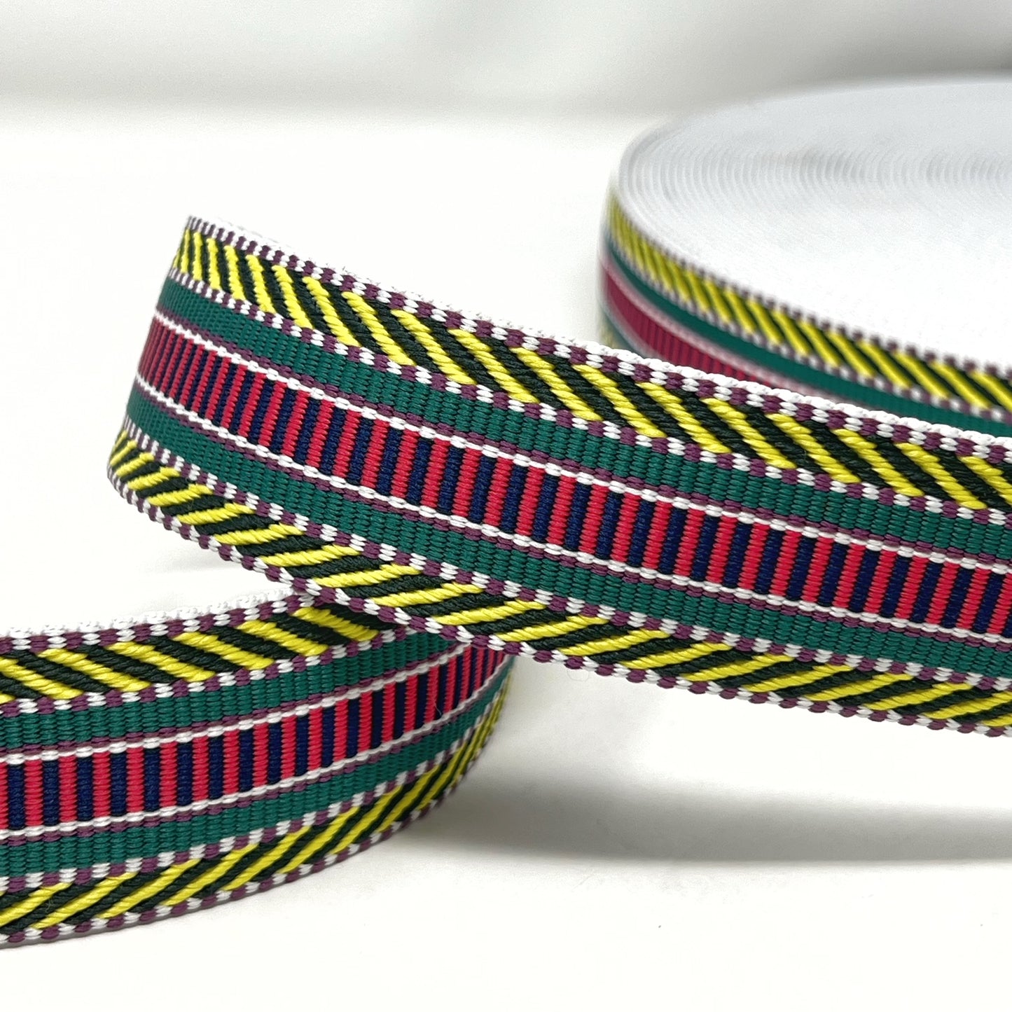 geometric webbing, green/red/yellow, 38mm