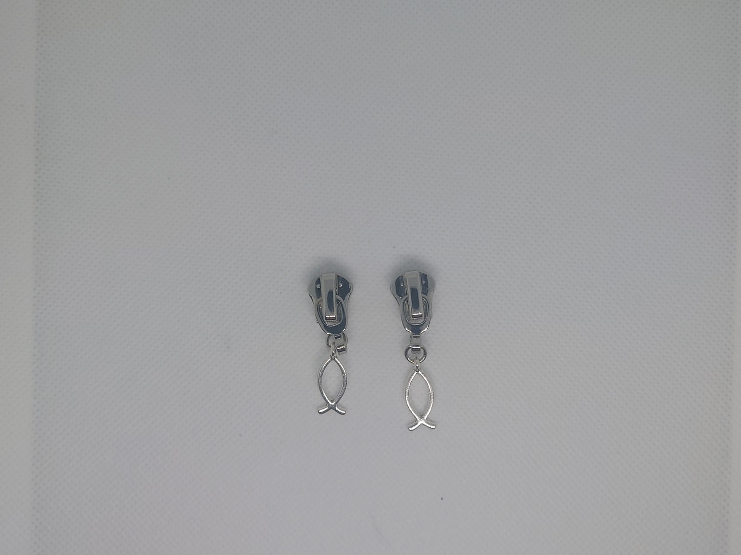 Fish Zip pull #5