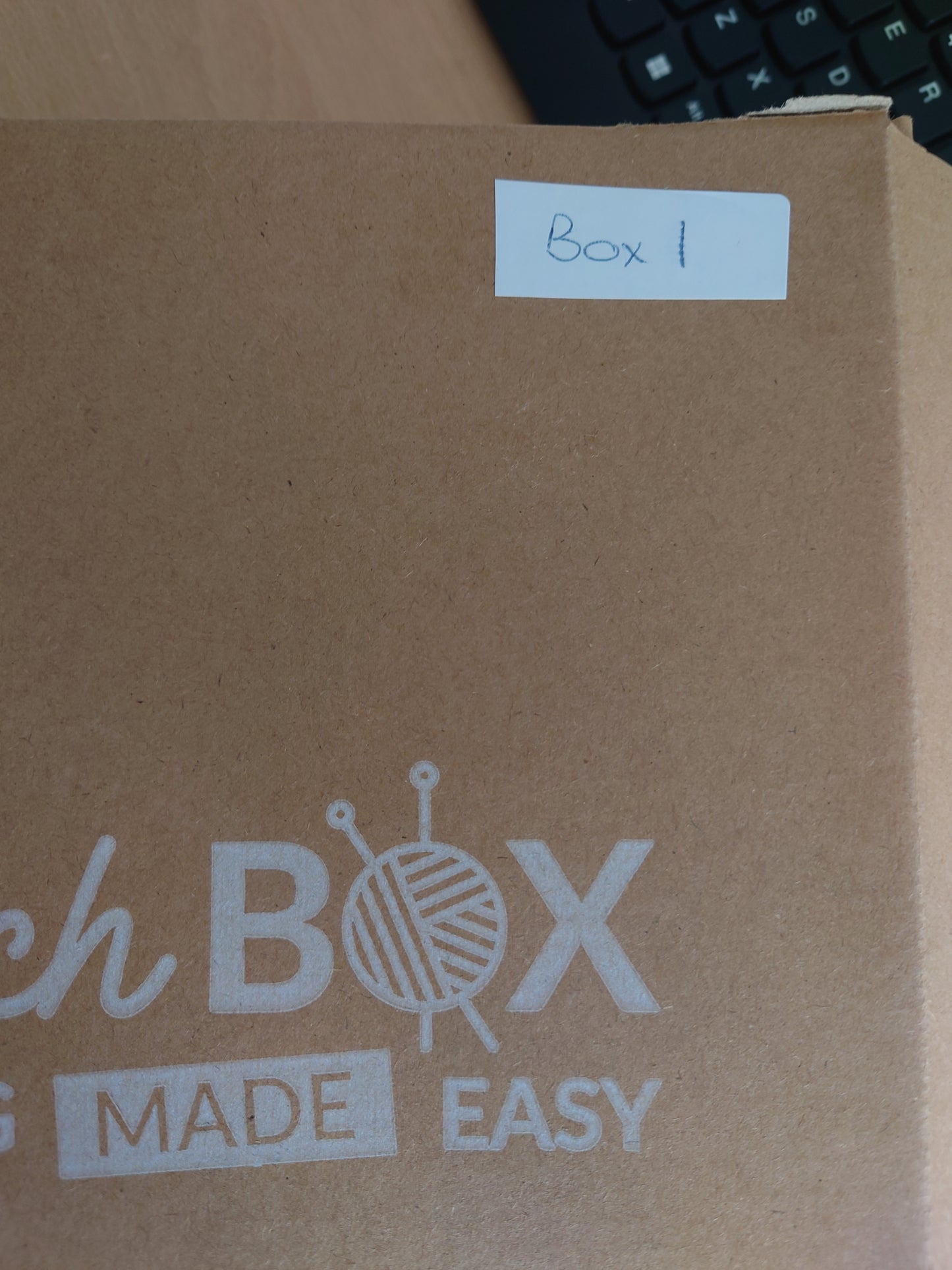 Stitch box, yarn only, box 1