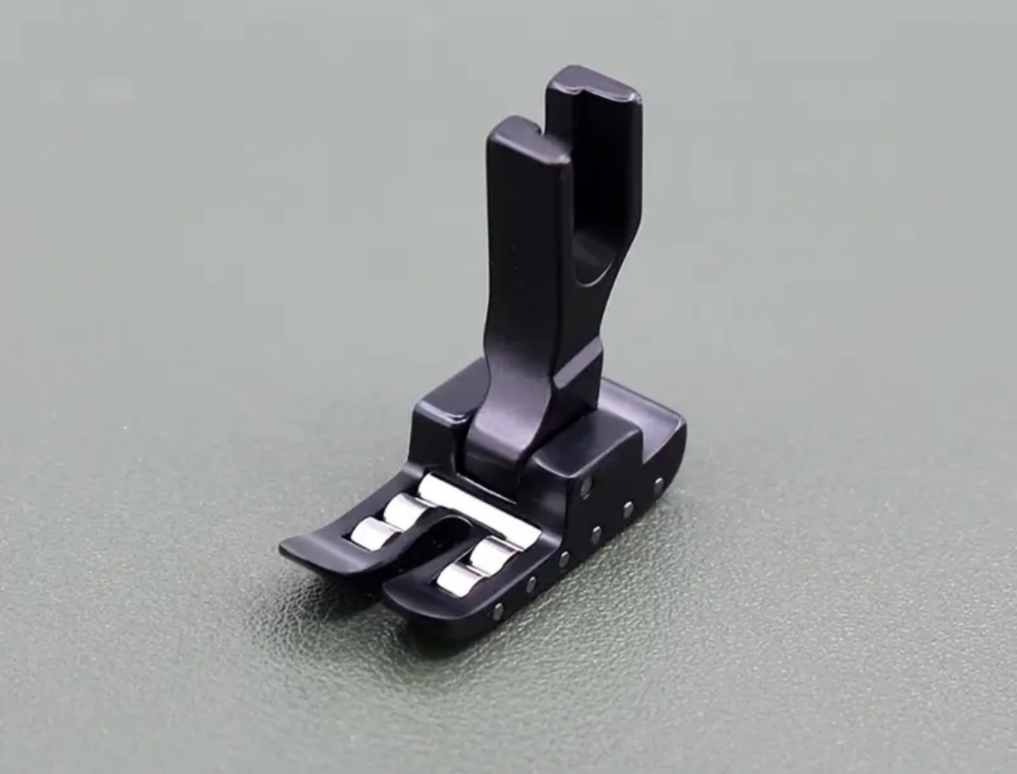 Black Titanium Steel Roller Foot