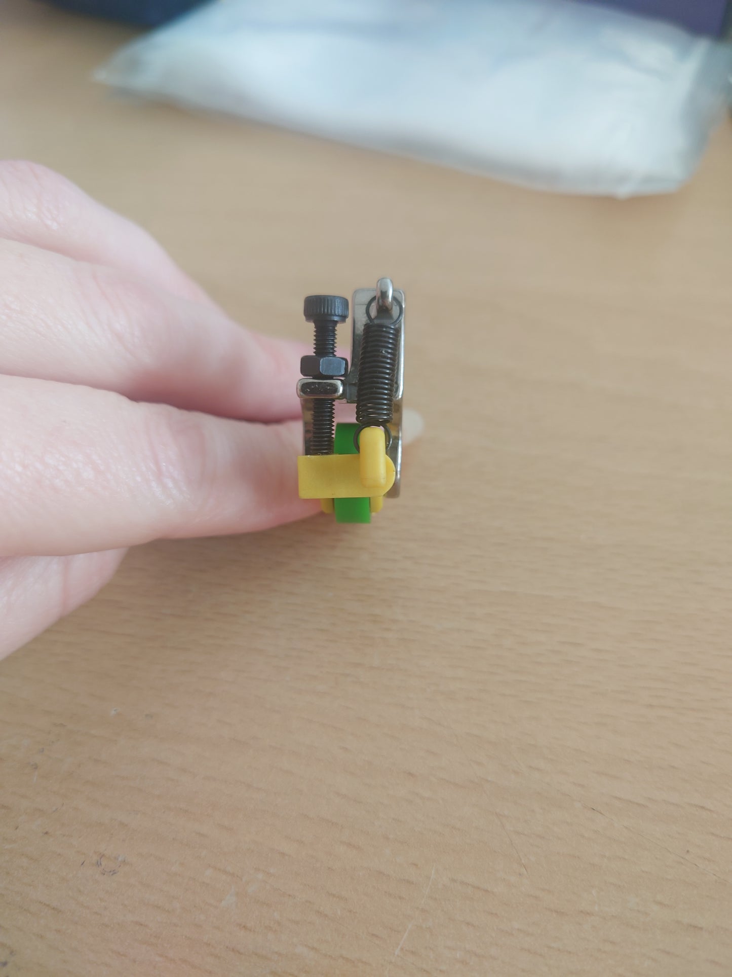 Narrow Teflon Roller Foot