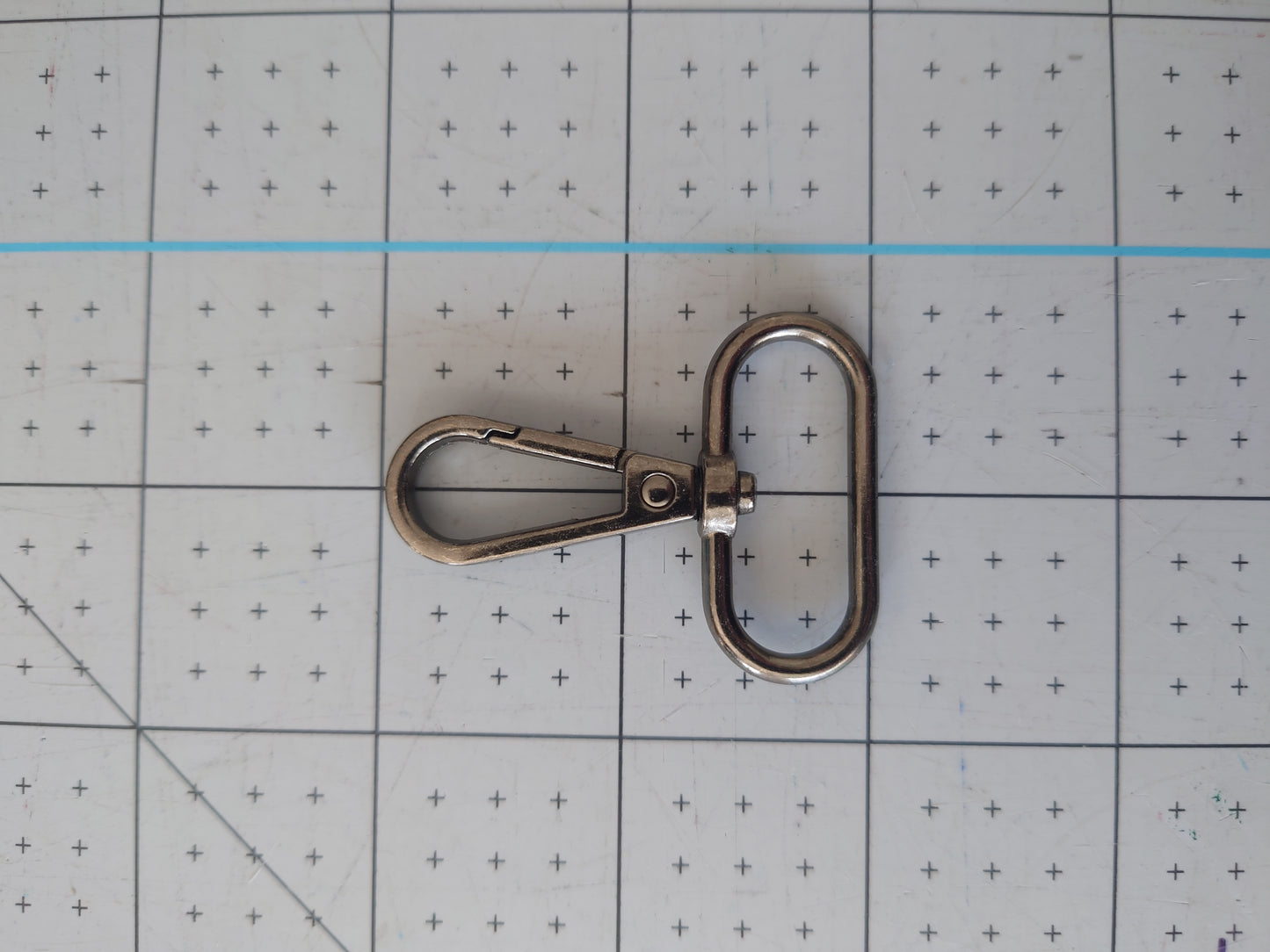 32mm gunmetal silver snap hook