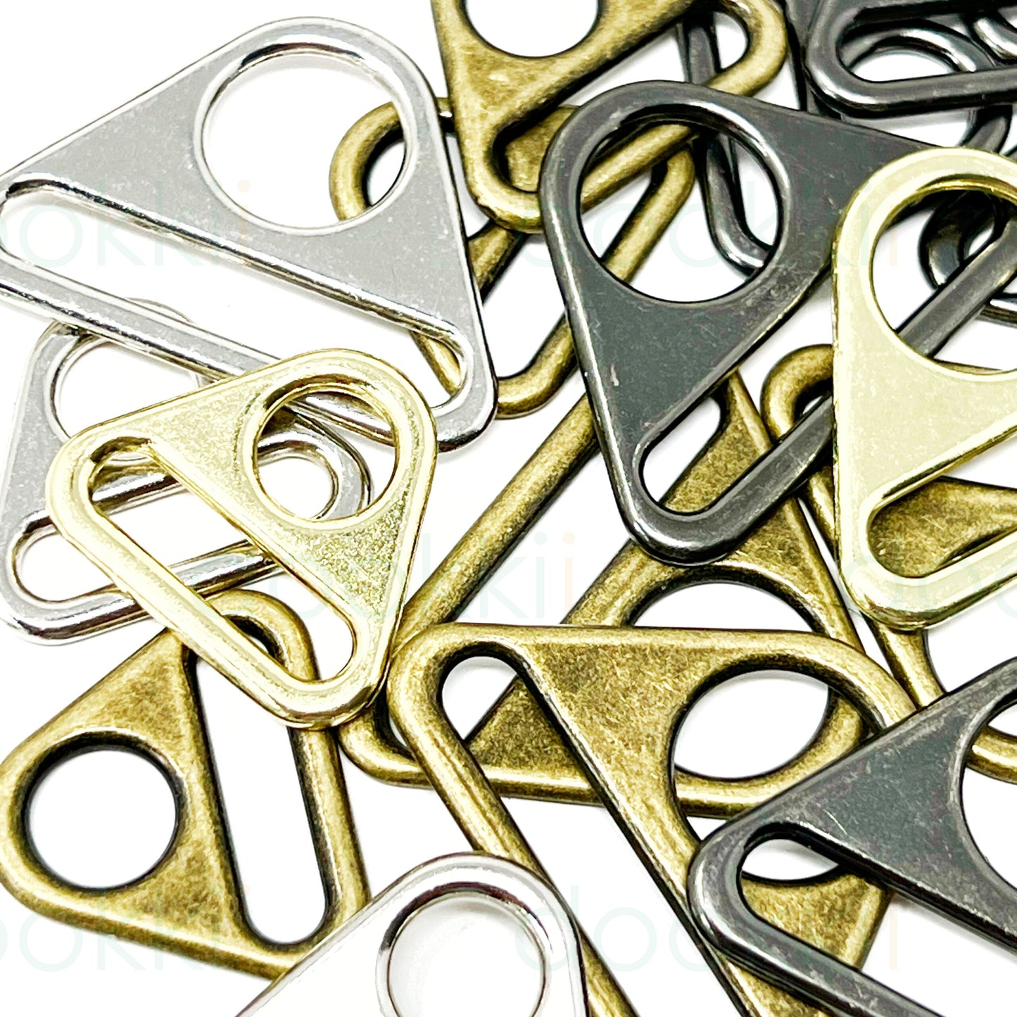 Bright Brass 25mm Triangle Connector x 2