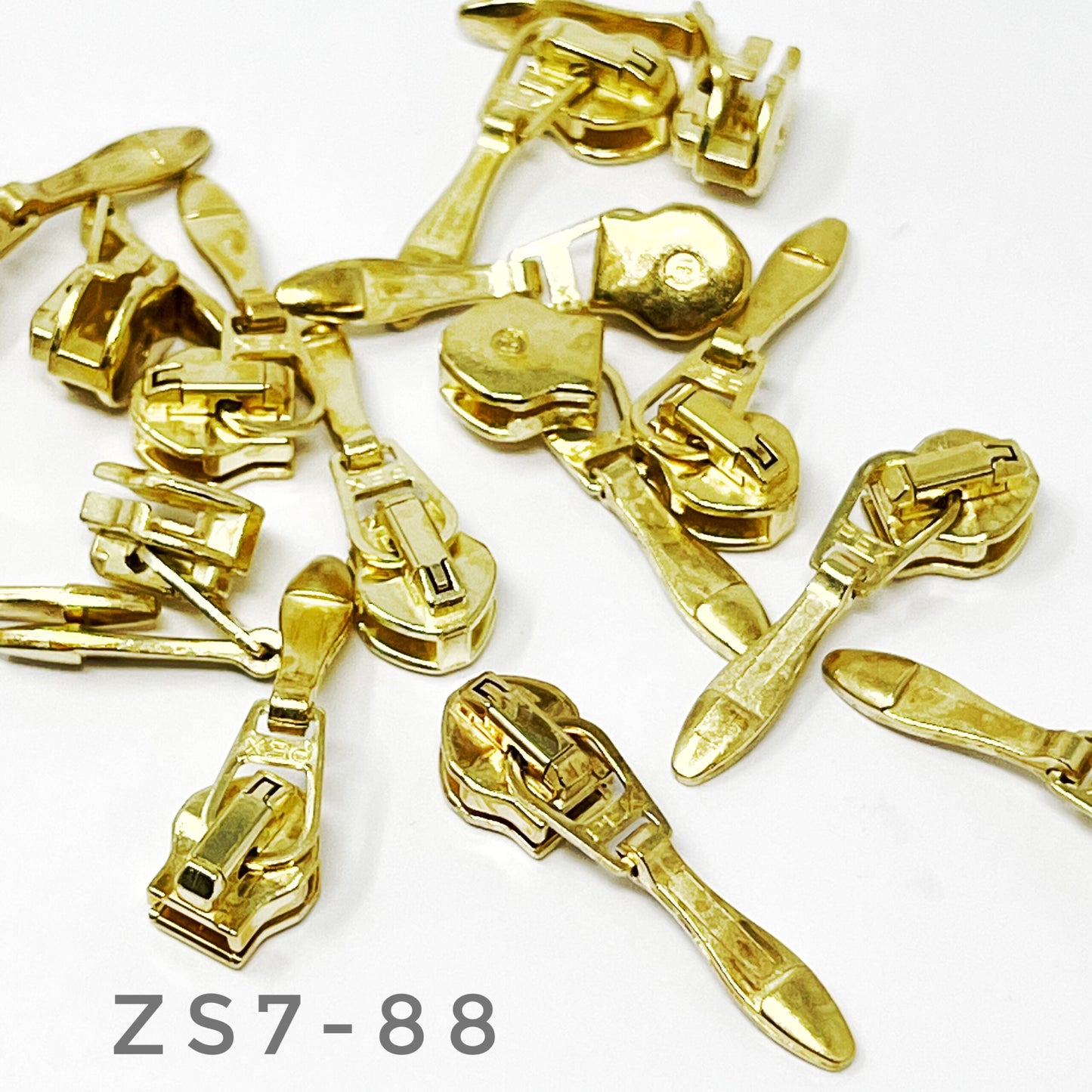 #5 Bright Brass Pull Zip Slider