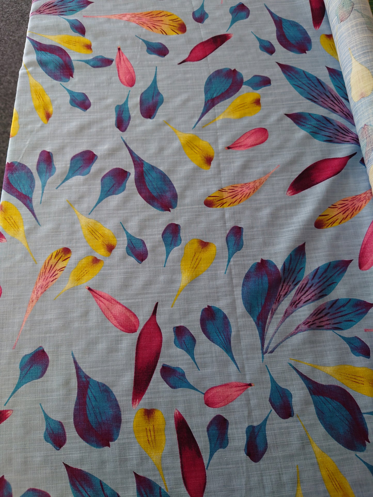 Sky Petals Linen Look