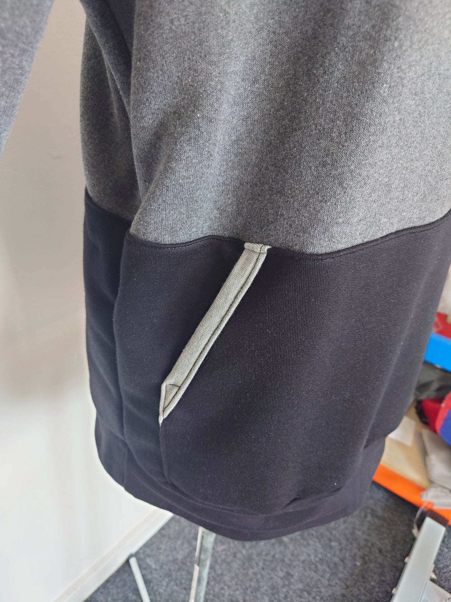 Colour Block Hoodie (straight)