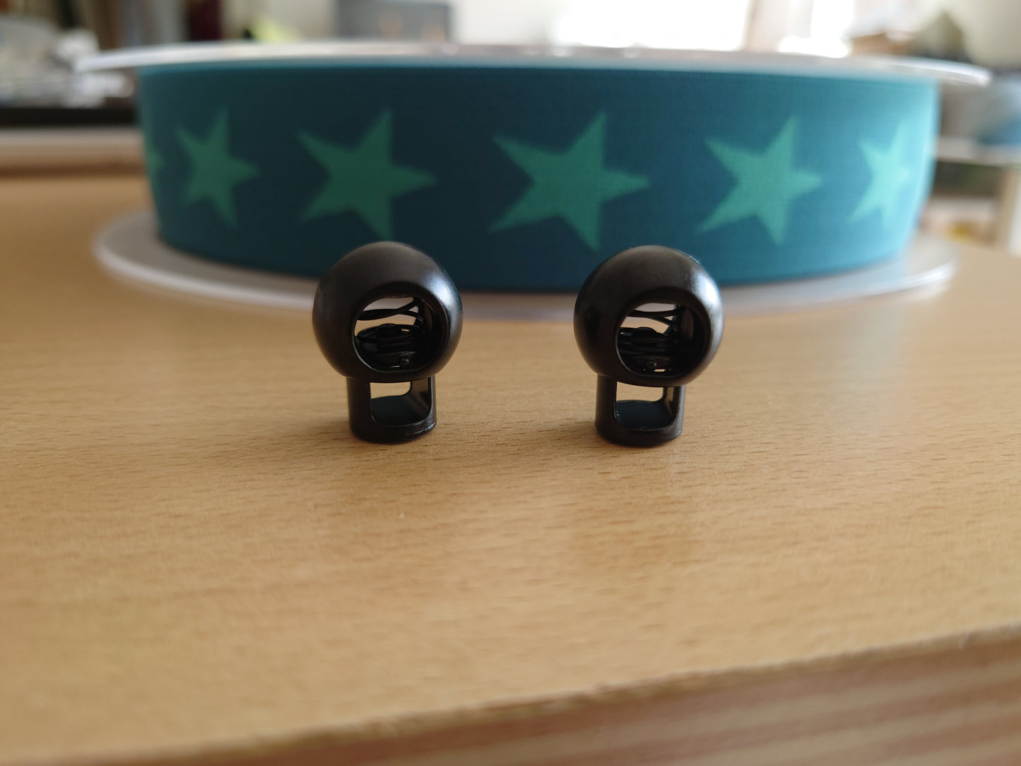 Black Toggles 2 Pack