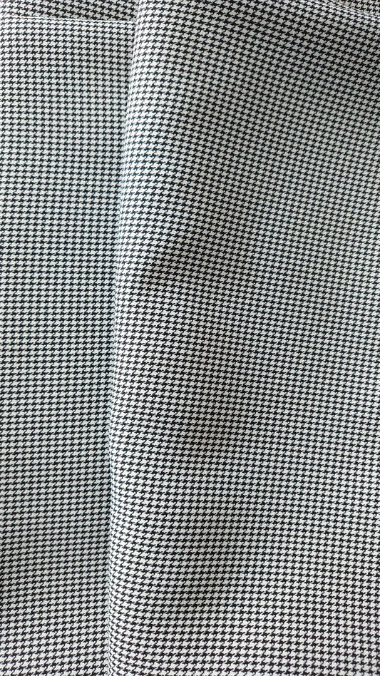 Black and White Dogtooth Woven 3m for £15