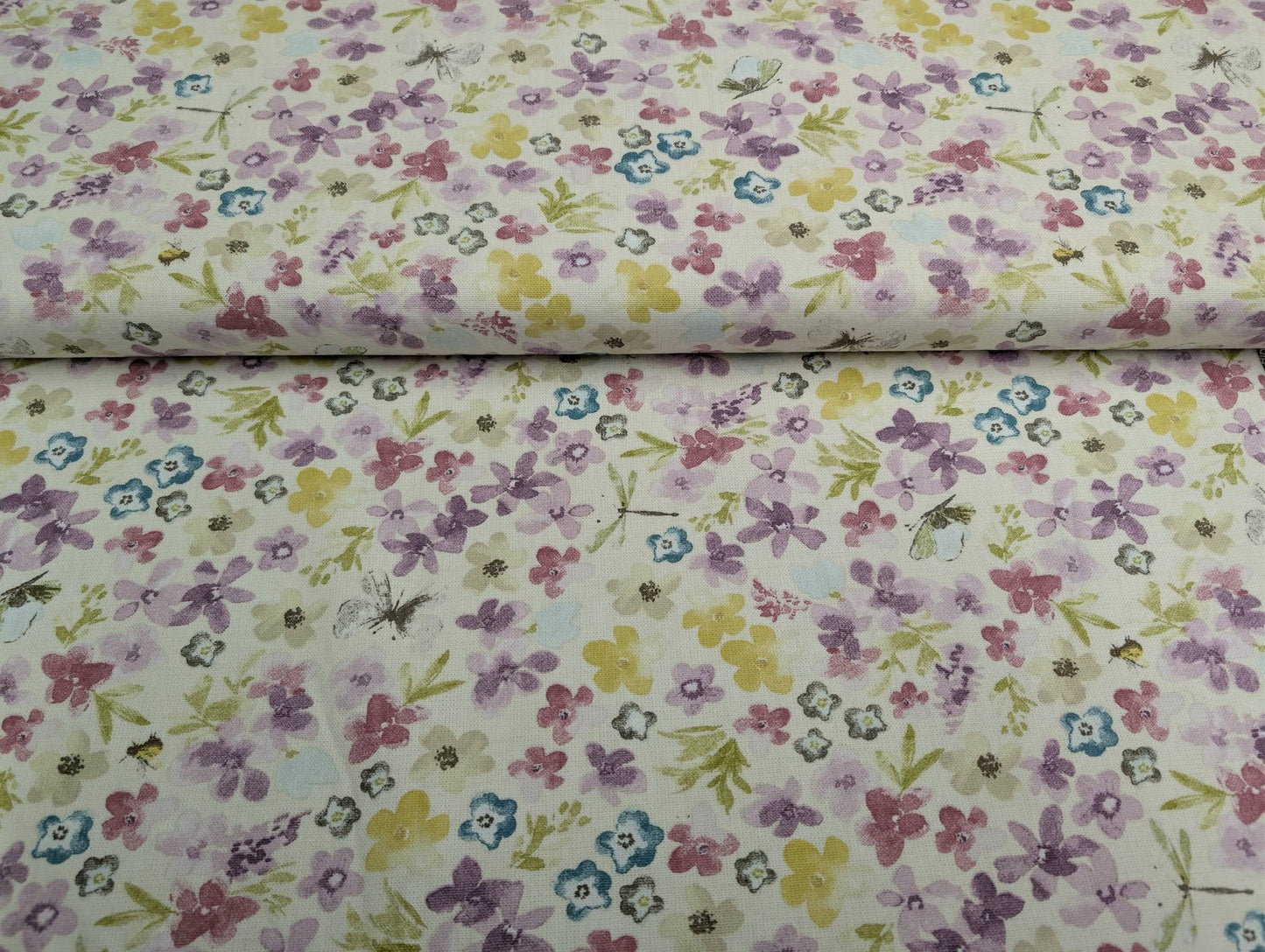 100% cotton - Design: floral - canvas