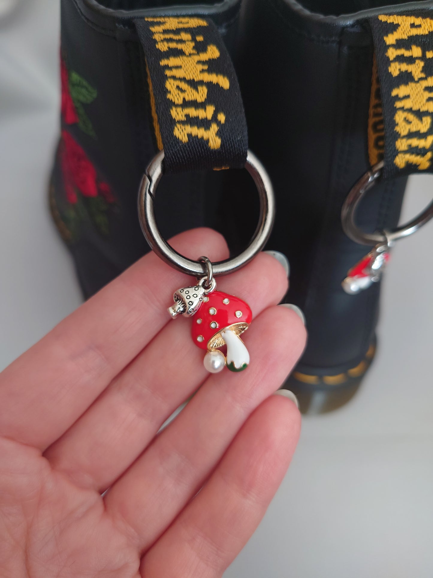 Two mushrooms & pearl boot charms