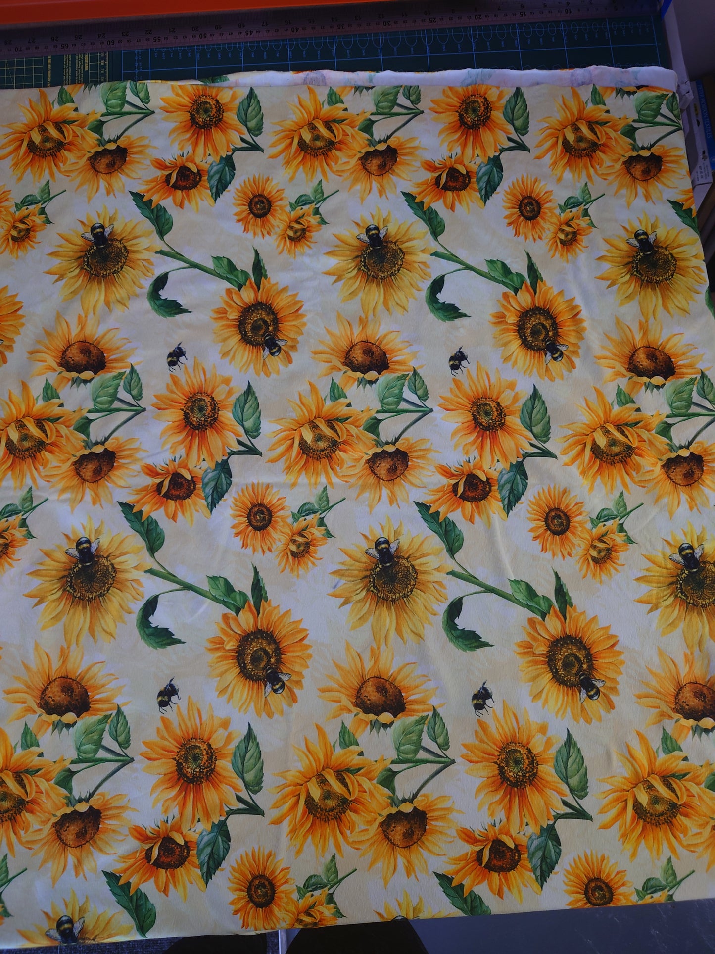 Sunflower & Bee's Cotton Jersey 2 1/2 mtr remnant *no returns*