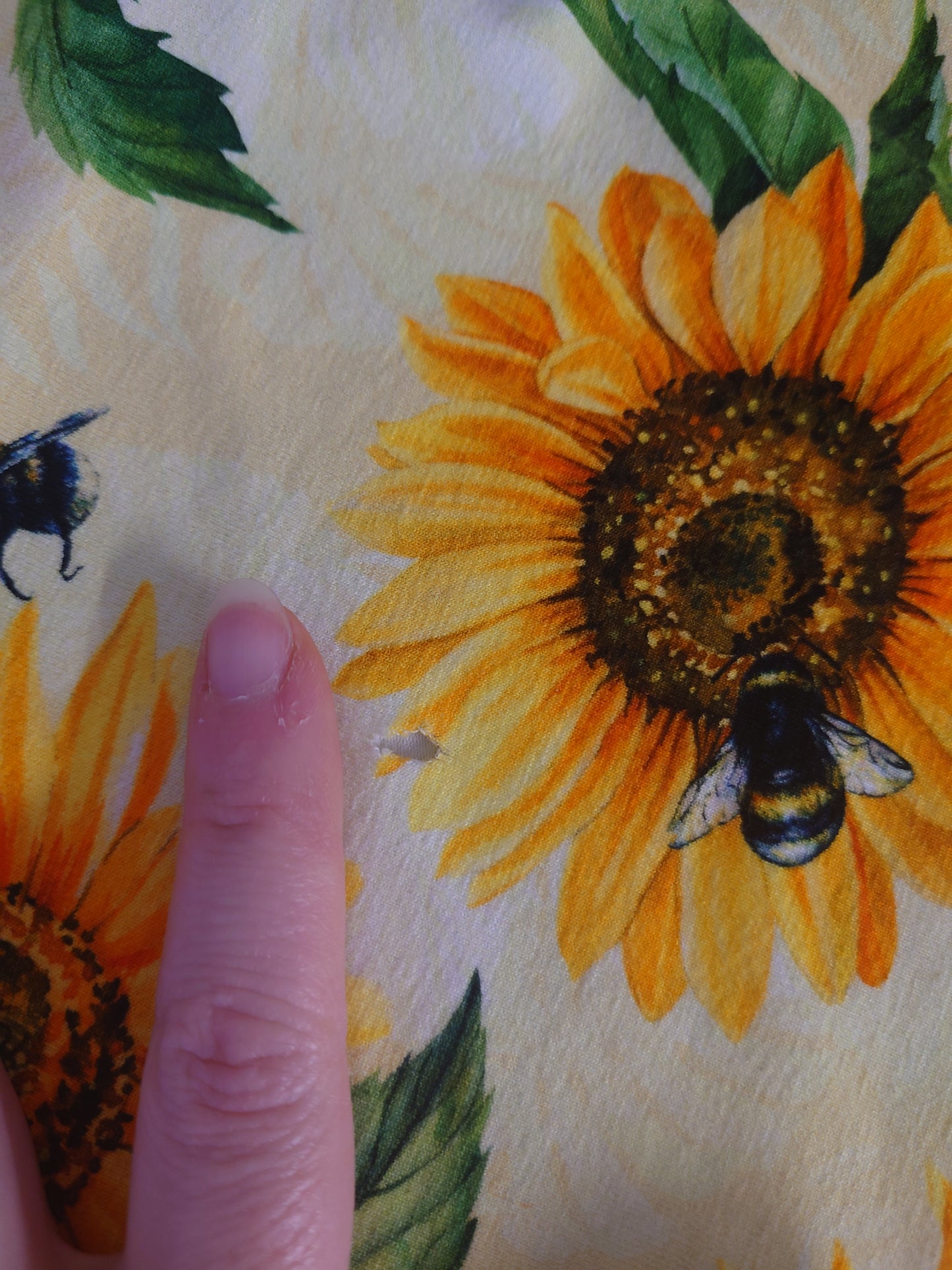 Sunflower & Bee's Cotton Jersey 2 1/2 mtr remnant *no returns*