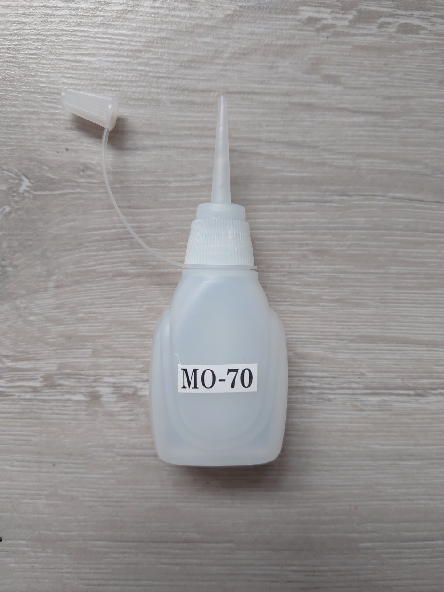 HD9/MB4/1600P Sewing Machine Oil