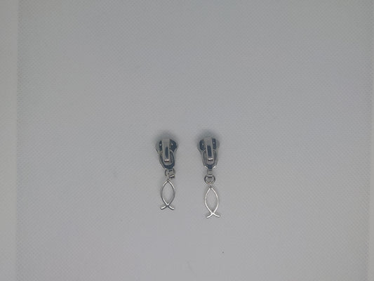 Fish Zip pull #5