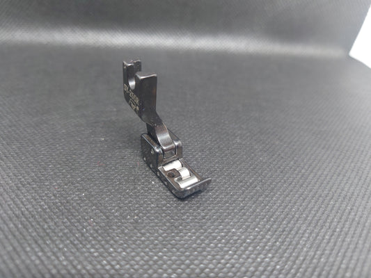 Narrow Black Titanium Steel Roller Foot