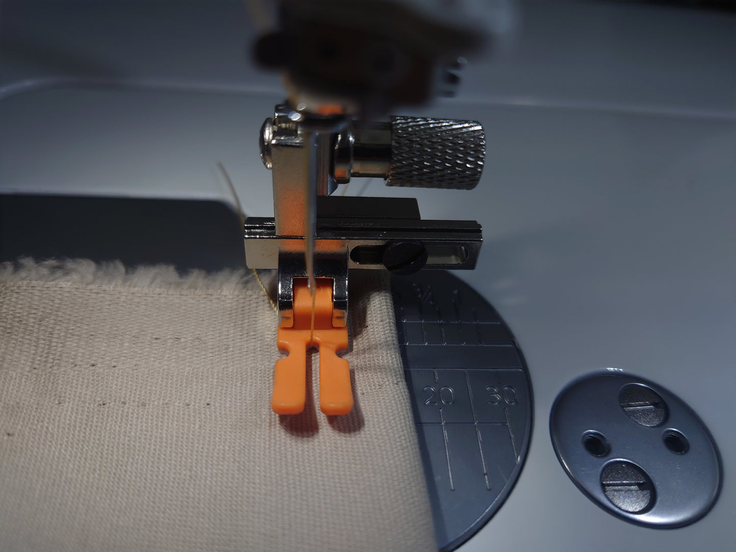 Teflon Multi Foot - regular/zip zipper