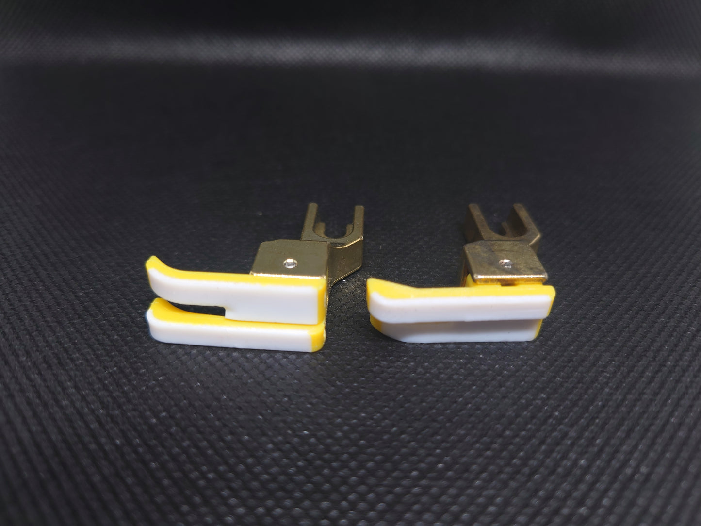 Teflon Industrial/HD9 Compensating feet pair