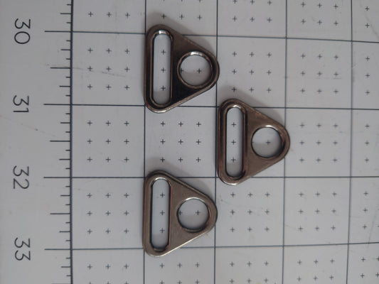 Gunmetal Triangle Metal Connector 25mm x 2
