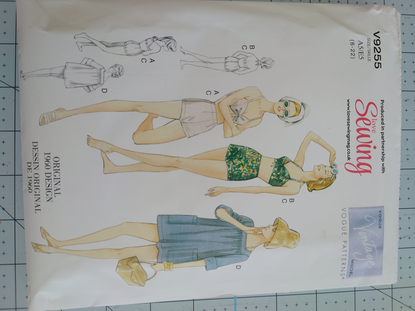 Vogue Vintage Bra, Shorts & Cover-up V9255